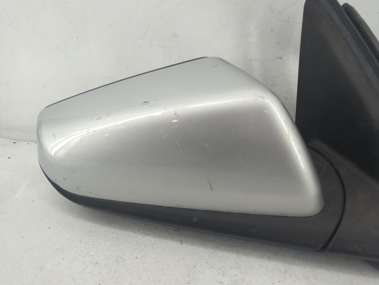 2018-2022 Chevrolet Equinox Passenger Side View Mirror - Right Door Mirror OEM Used - Oemusedautoparts1.com