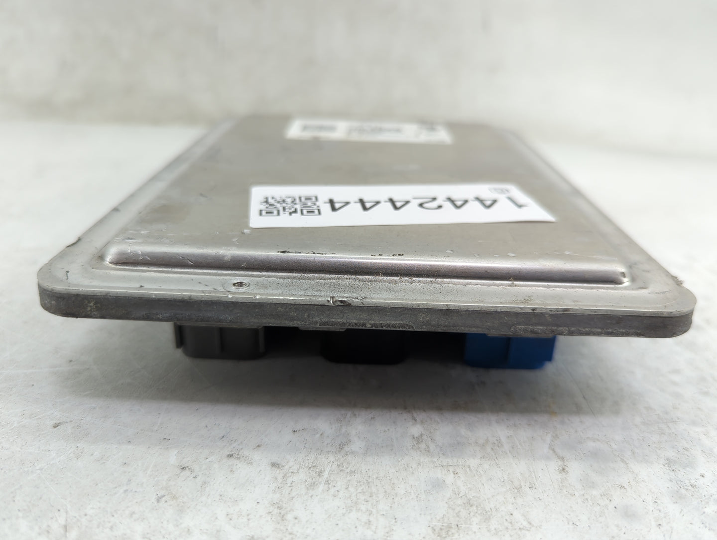2018-2020 Chevrolet Equinox PCM Engine Control Computer ECU ECM PCU OEM P/N:12681528 Fits Fits 2017 2018 2019 2020 2021 2022
