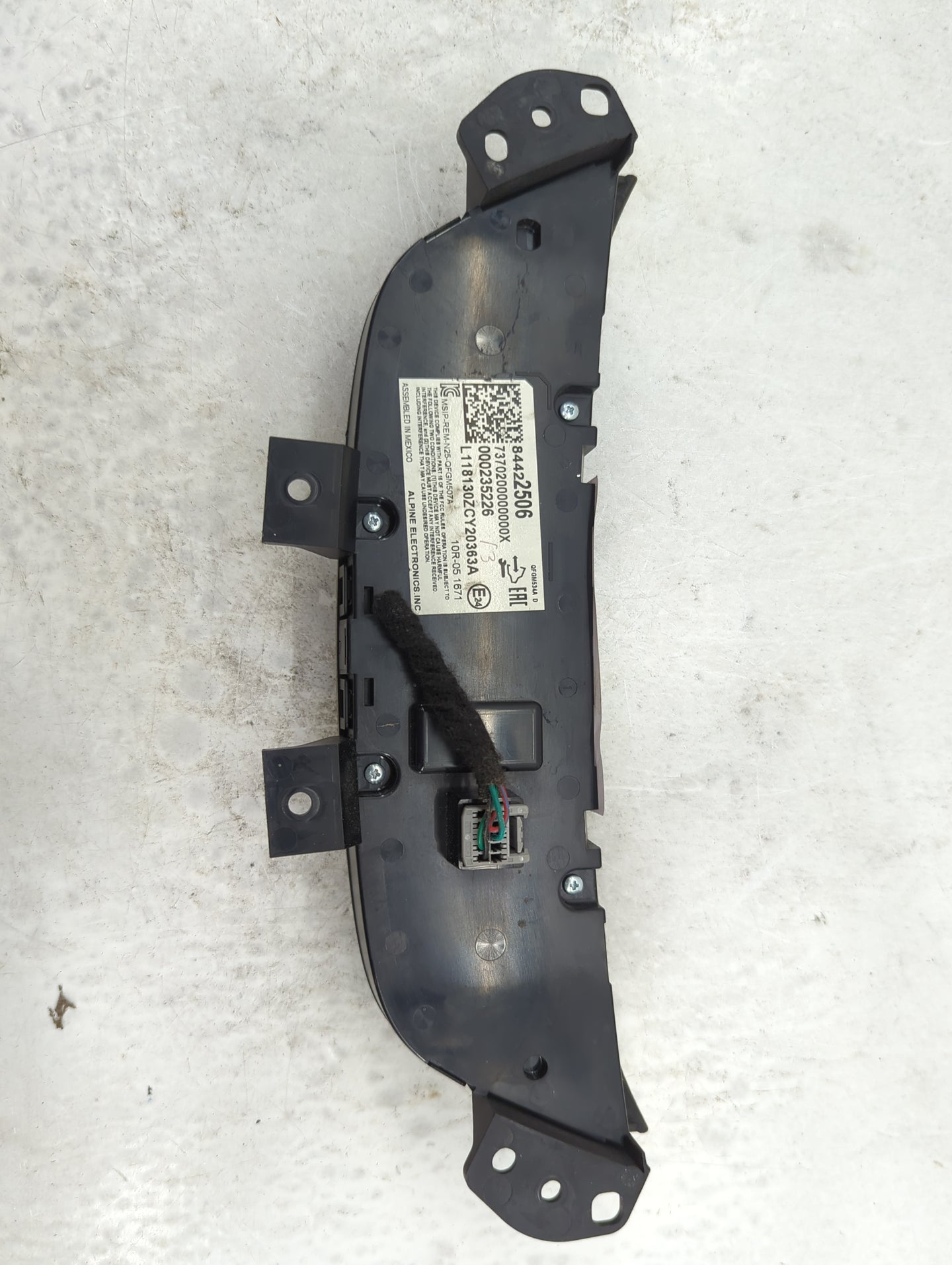2018 Chevrolet Equinox Climate Control Module Temperature AC/Heater Replacement P/N:84422506 Fits OEM Used Auto Parts - Oemu