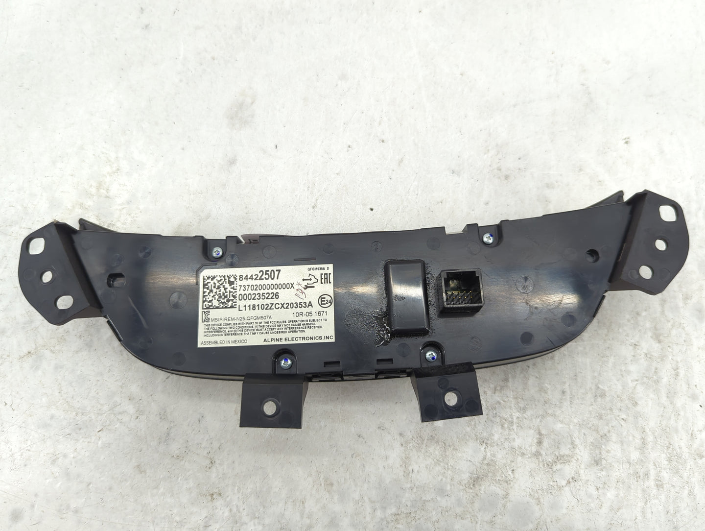 2018 Chevrolet Equinox Climate Control Module Temperature AC/Heater Replacement P/N:84422507 Fits OEM Used Auto Parts - Oemu