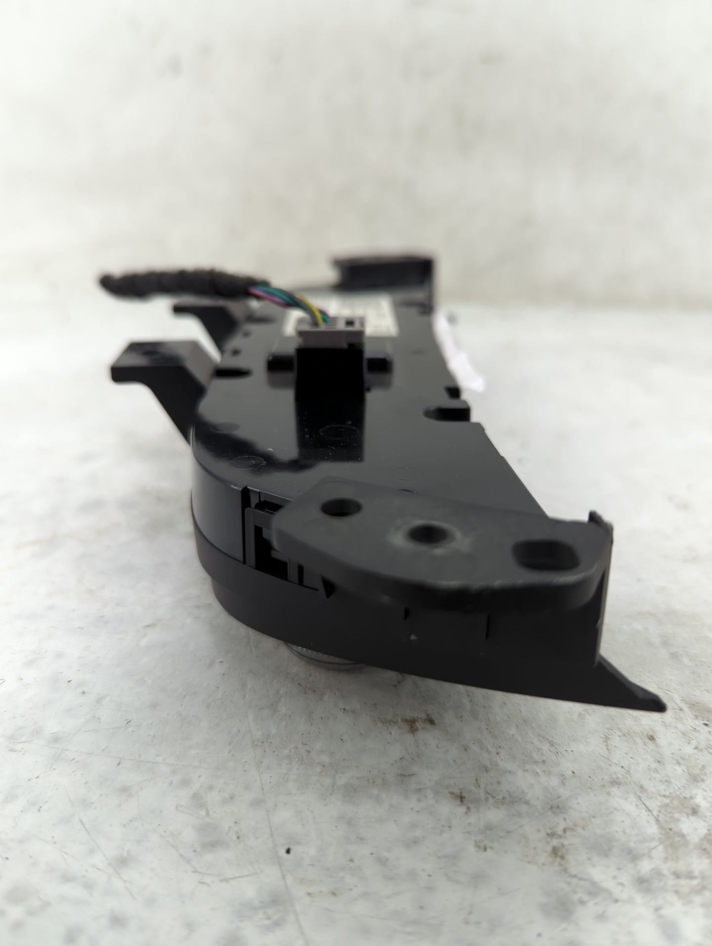 2018 Chevrolet Equinox Climate Control Module Temperature AC/Heater Replacement P/N:84175393 QFGM604A, QFGM631A, 10R-051670 