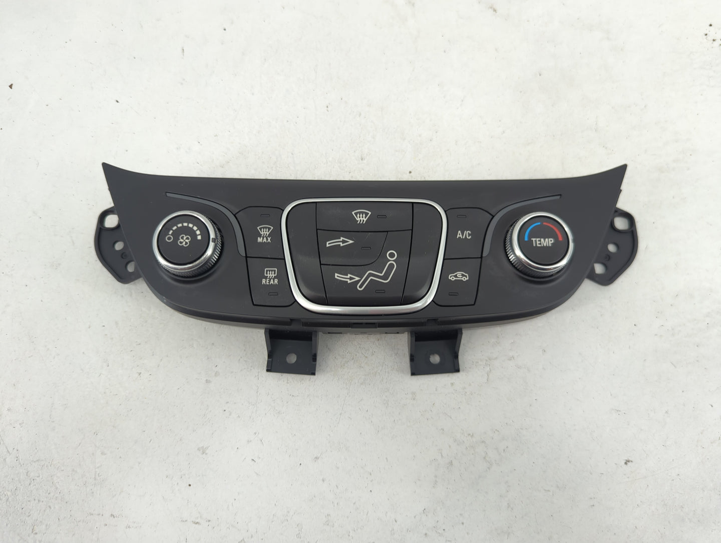 2018 Chevrolet Equinox Climate Control Module Temperature AC/Heater Replacement P/N:84422501 7370200000000X, 000235226 Fits 