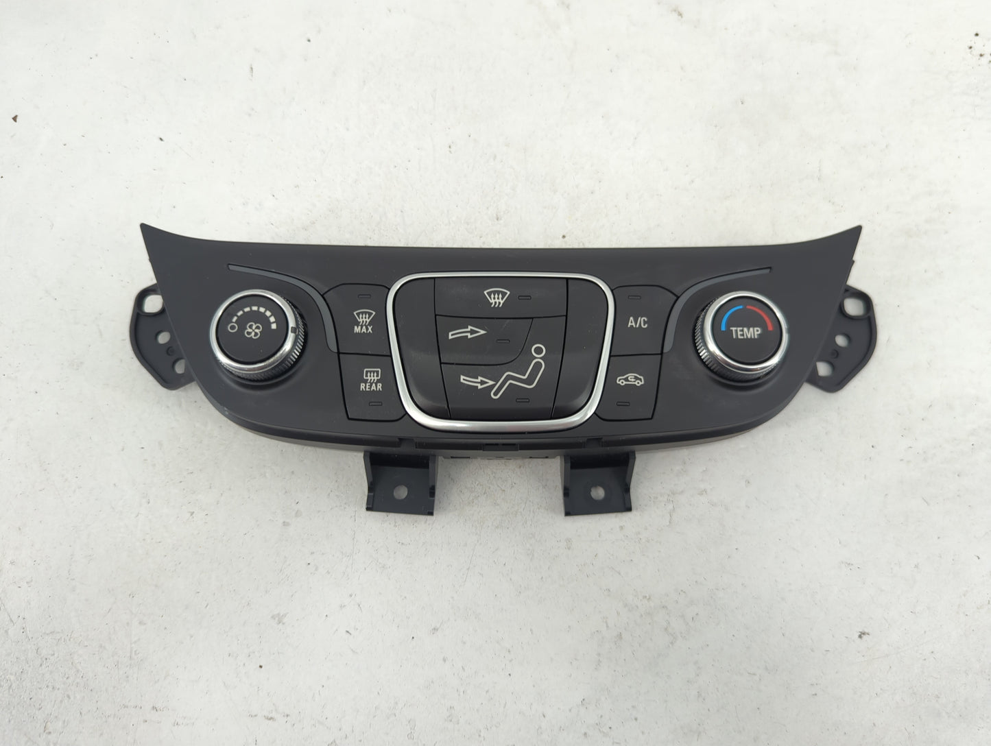 2018 Chevrolet Equinox Climate Control Module Temperature AC/Heater Replacement P/N:84422501 7370200000000X, 000235226 Fits 