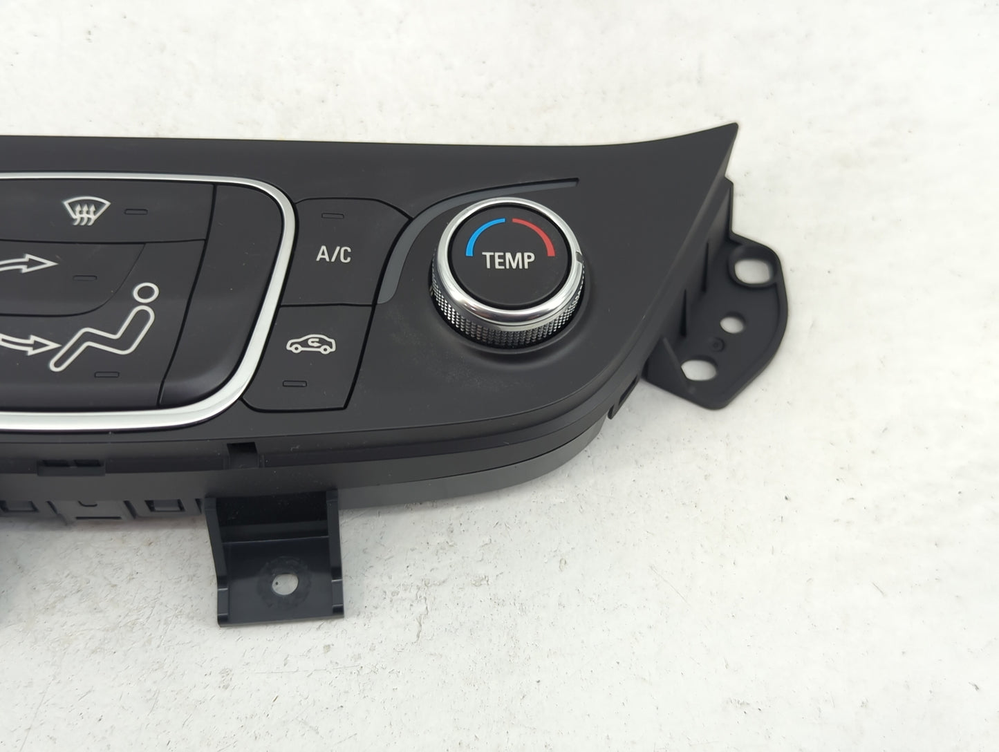 2018 Chevrolet Equinox Climate Control Module Temperature AC/Heater Replacement P/N:84422501 7370200000000X, 000235226 Fits 