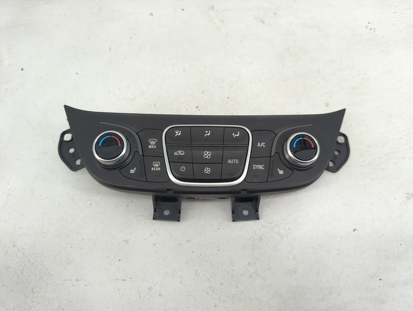 2018 Chevrolet Equinox Climate Control Module Temperature AC/Heater Replacement P/N:84422506 7370200000000X, 000235226 Fits 