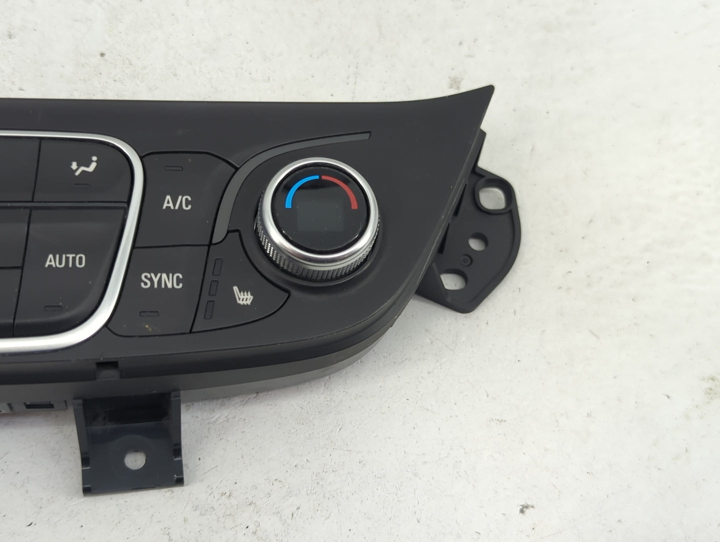2018 Chevrolet Equinox Climate Control Module Temperature AC/Heater Replacement P/N:84422506 7370200000000X, 000235226 Fits 