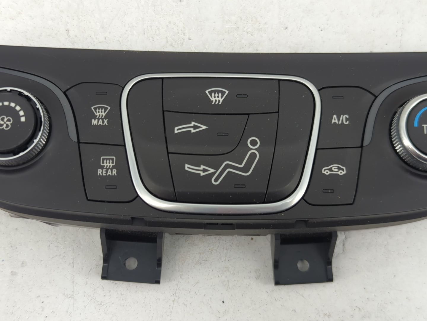 2018 Chevrolet Equinox Climate Control Module Temperature AC/Heater Replacement P/N:84175393 QFGM631A, QFGM504A Fits OEM Use