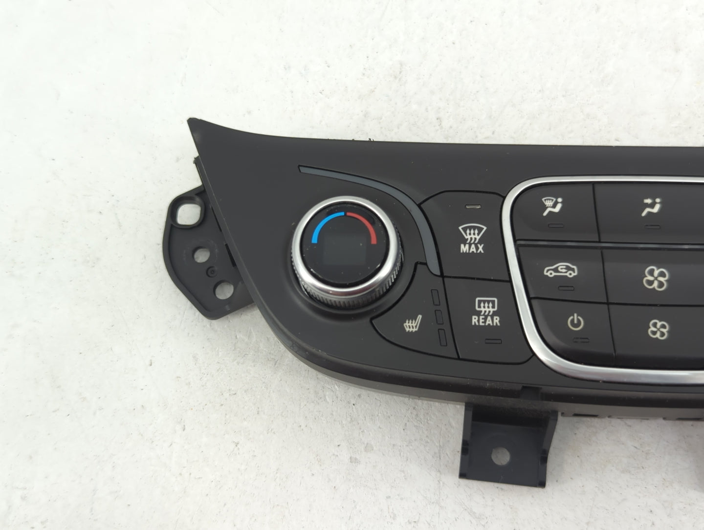 2018 Chevrolet Equinox Climate Control Module Temperature AC/Heater Replacement P/N:84175394 7370200000000X, 000235226 Fits 