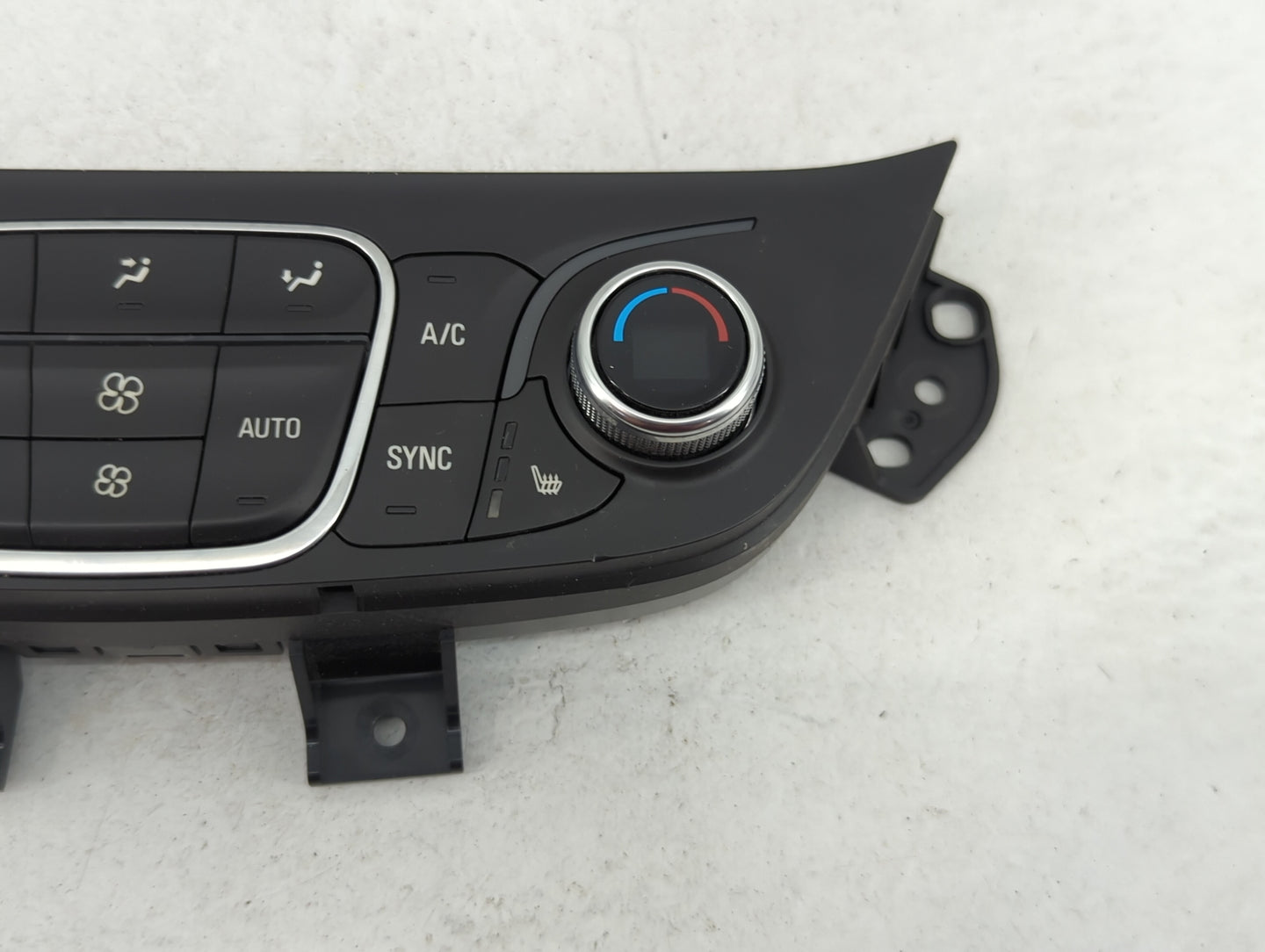 2018 Chevrolet Equinox Climate Control Module Temperature AC/Heater Replacement P/N:84175394 7370200000000X, 000235226 Fits 