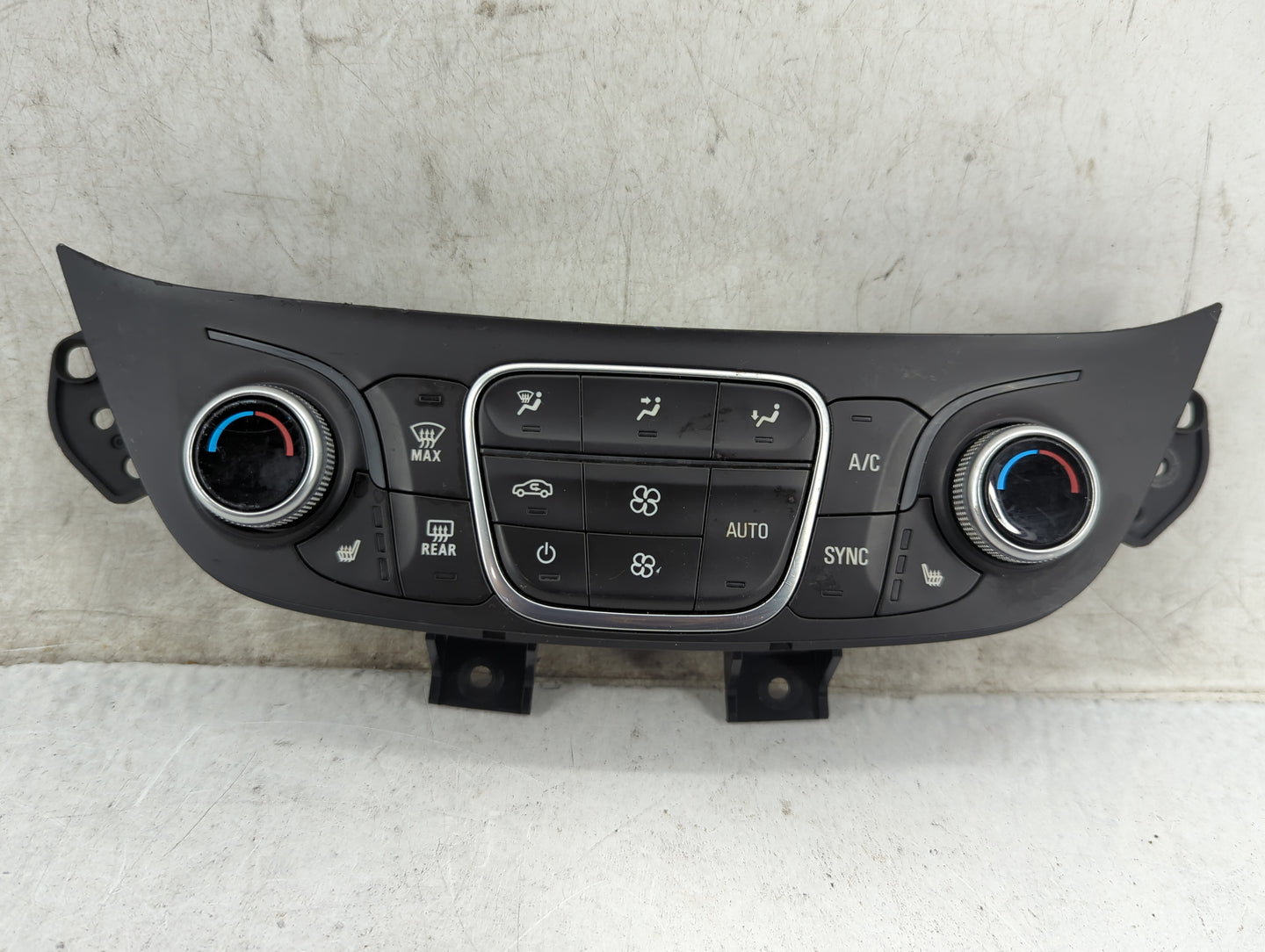 2018 Chevrolet Equinox Climate Control Module Temperature AC/Heater Replacement P/N:84175394 737U200000000X, 000235276 Fits 