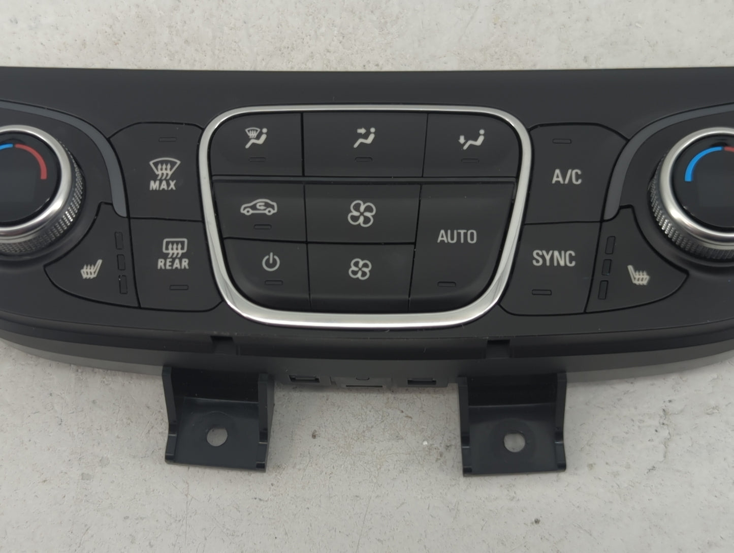2018 Chevrolet Equinox Climate Control Module Temperature AC/Heater Replacement P/N:84175394 7370200000000X, 000235226 Fits 