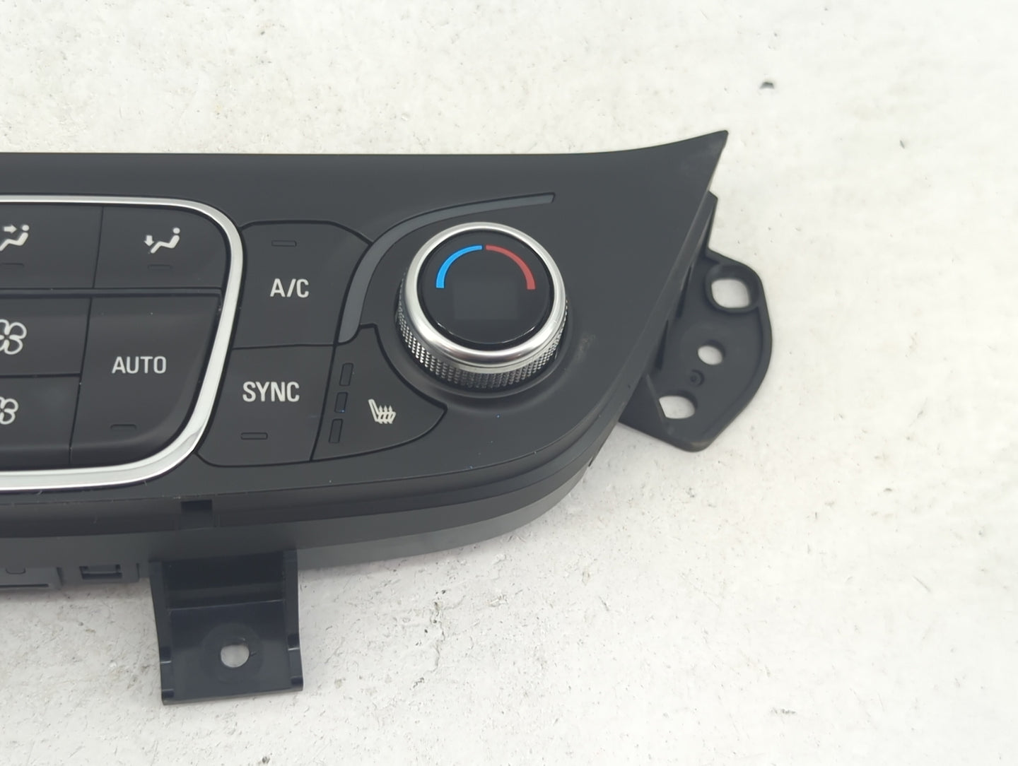 2018 Chevrolet Equinox Climate Control Module Temperature AC/Heater Replacement P/N:84175394 7370200000000X, 000235226 Fits 