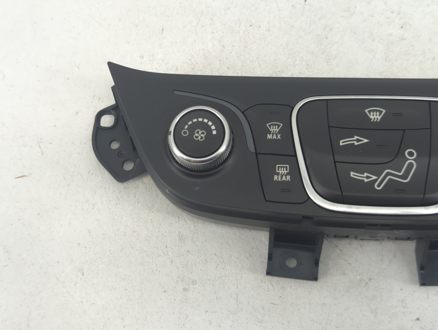 2018 Chevrolet Equinox Climate Control Module Temperature AC/Heater Replacement P/N:84175393 13594228, QFGM531A Fits OEM Use