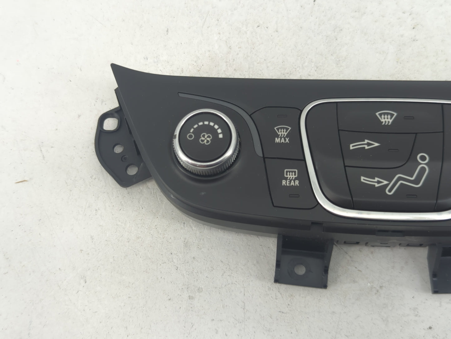 2018 Chevrolet Equinox Climate Control Module Temperature AC/Heater Replacement P/N:84175393 13594228, QFGM531A Fits OEM Use