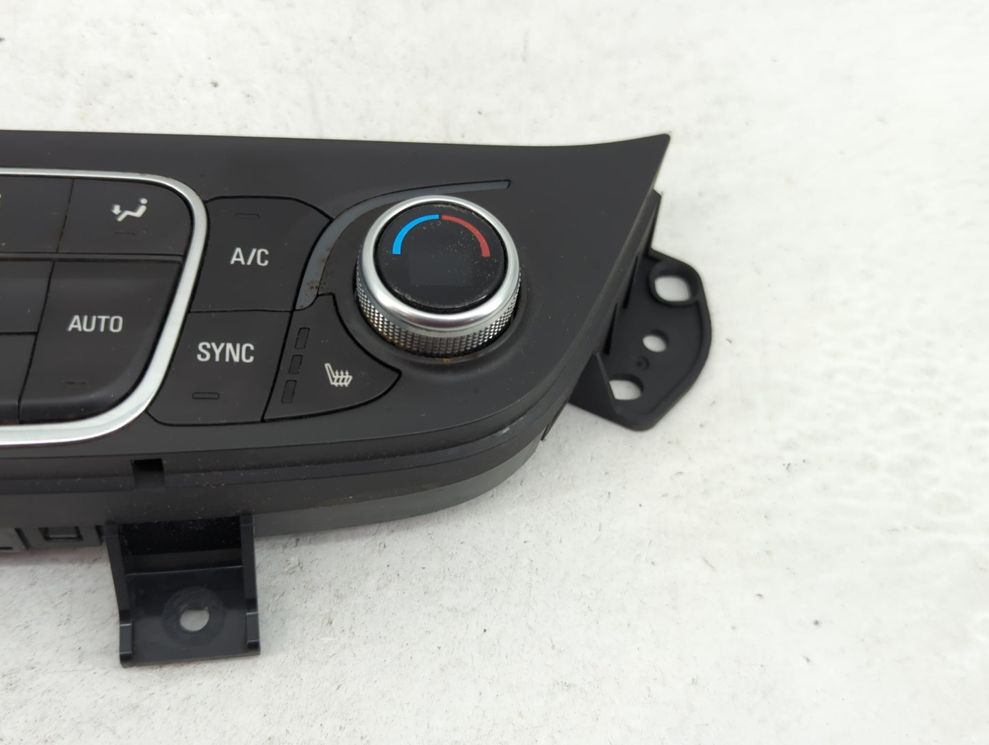 2018 Chevrolet Equinox Climate Control Module Temperature AC/Heater Replacement P/N:84175394 Fits OEM Used Auto Parts - Oemu