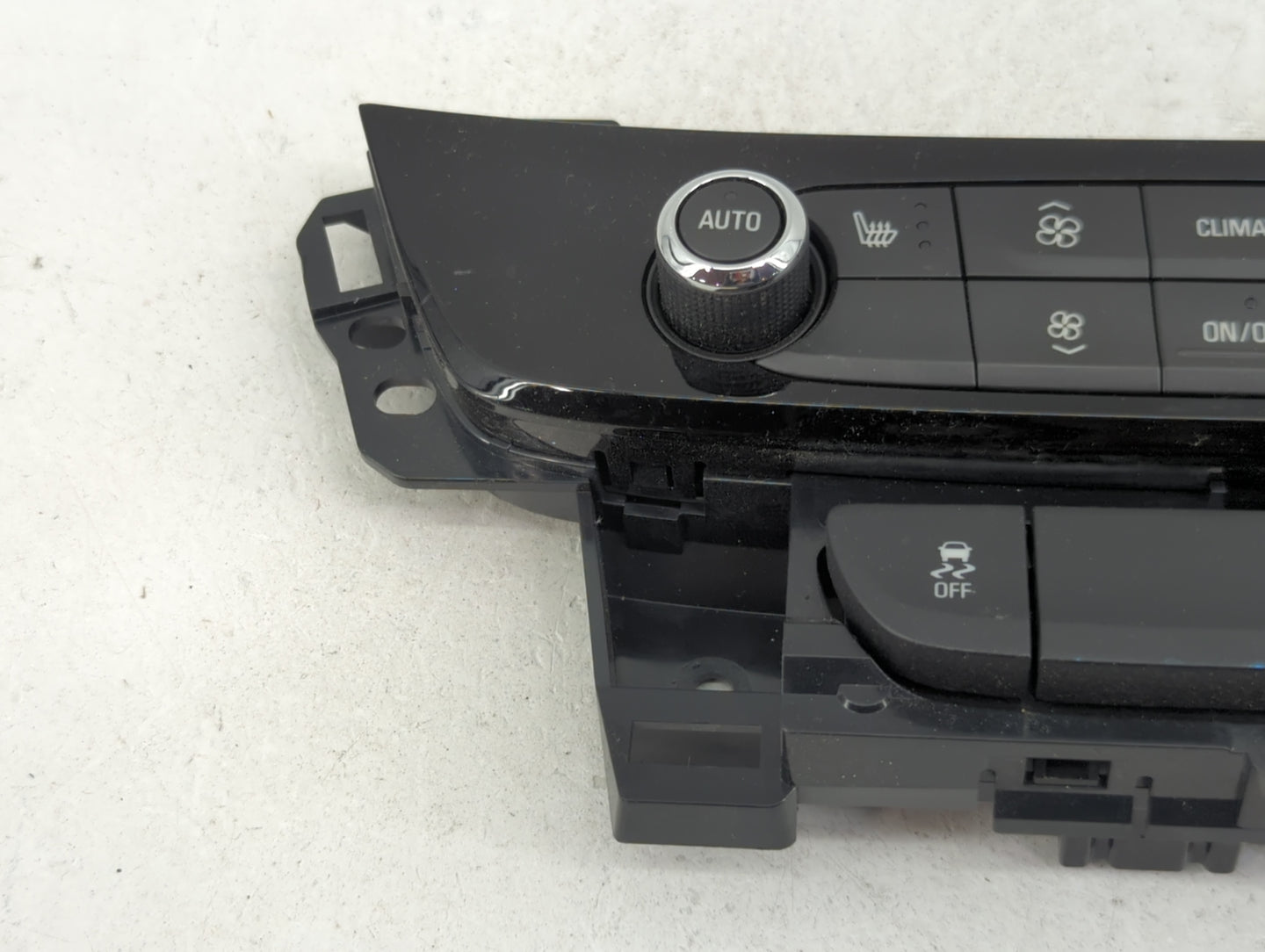 2018 Chevrolet Equinox Climate Control Module Temperature AC/Heater Replacement P/N:84315982 7370200000000X Fits OEM Used Au