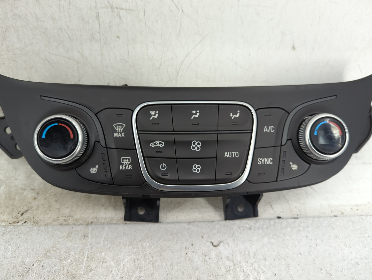 2018 Chevrolet Equinox Climate Control Module Temperature AC/Heater Replacement P/N:84175394 7370200000000X, L118019ZCD Fits