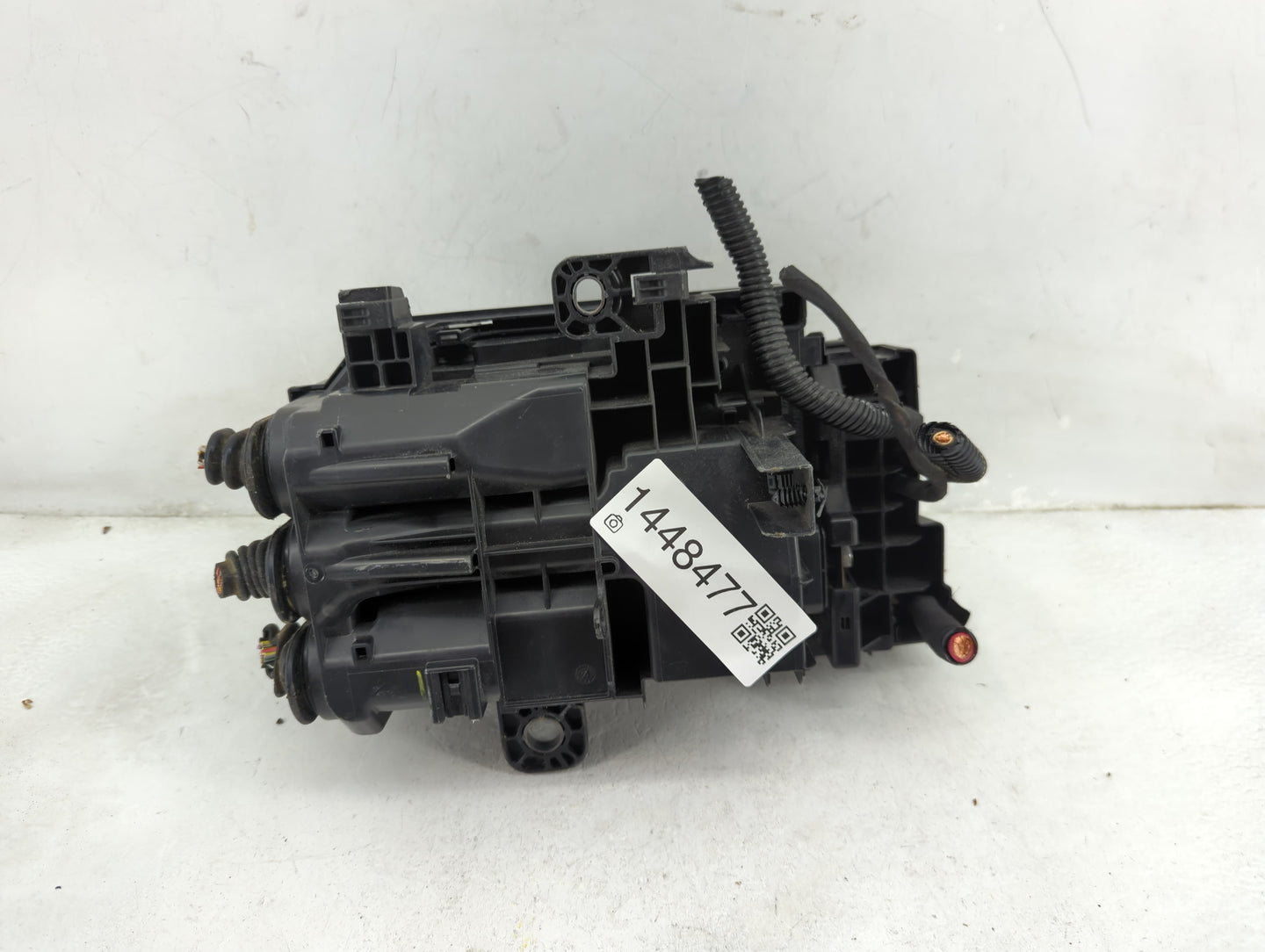 2018-2022 Chevrolet Equinox Fusebox Fuse Box Panel Relay Module P/N:23246682 86398000000000U Fits Fits 2018 2019 2020 2021 2