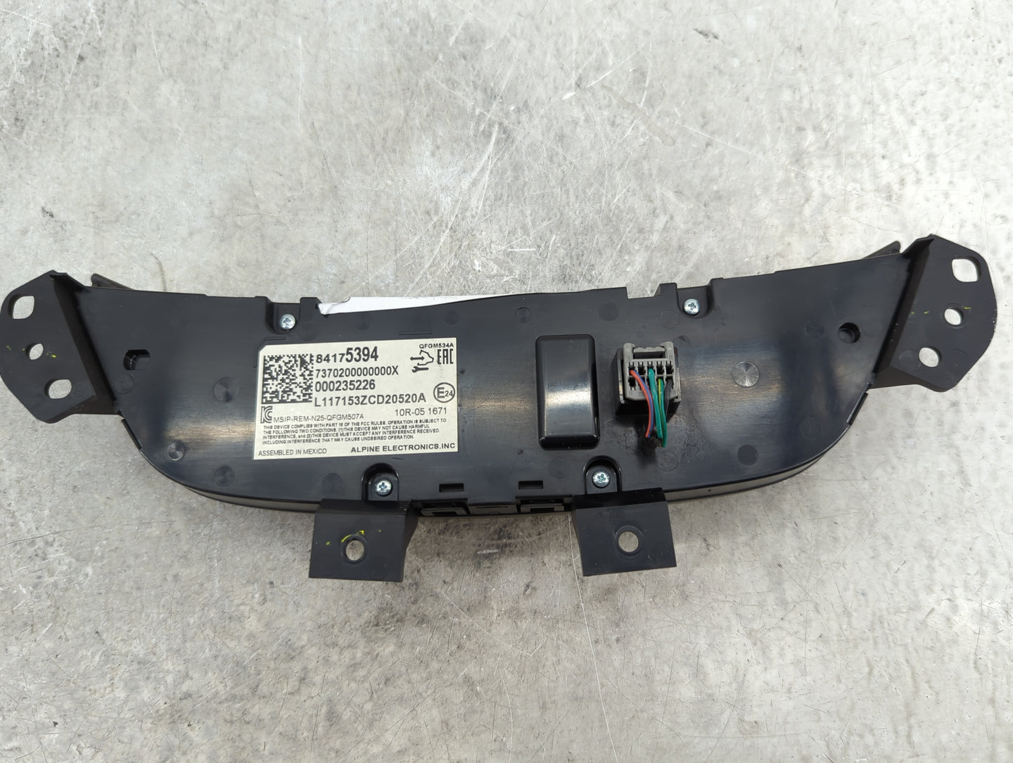 2018 Chevrolet Equinox Climate Control Module Temperature AC/Heater Replacement P/N:84175394 Fits OEM Used Auto Parts - Oemu