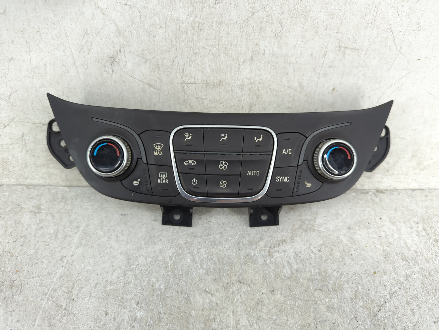 2018 Chevrolet Equinox Climate Control Module Temperature AC/Heater Replacement P/N:84175394 Fits OEM Used Auto Parts - Oemu