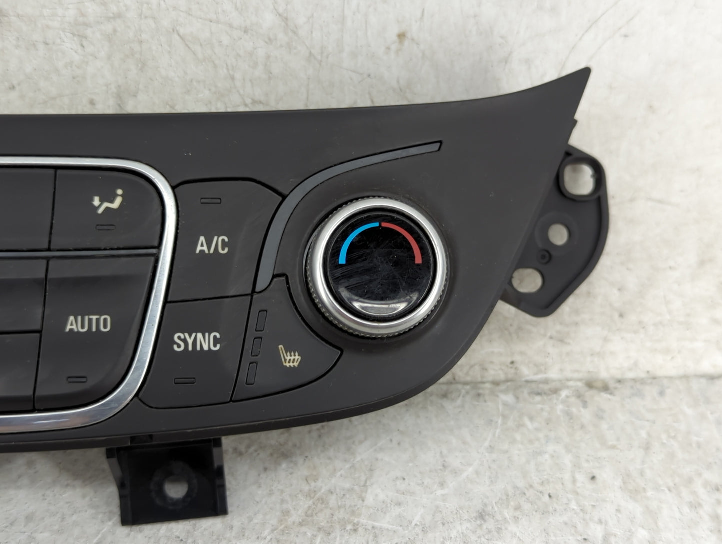 2018 Chevrolet Equinox Climate Control Module Temperature AC/Heater Replacement P/N:84175394 Fits OEM Used Auto Parts - Oemu