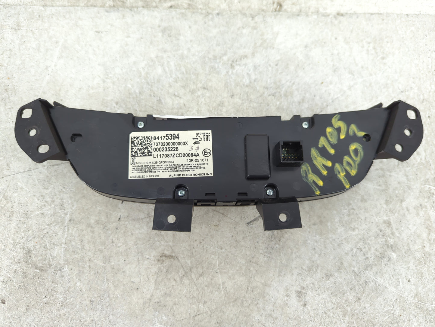 2018 Chevrolet Equinox Climate Control Module Temperature AC/Heater Replacement P/N:84175394 Fits OEM Used Auto Parts - Oemu