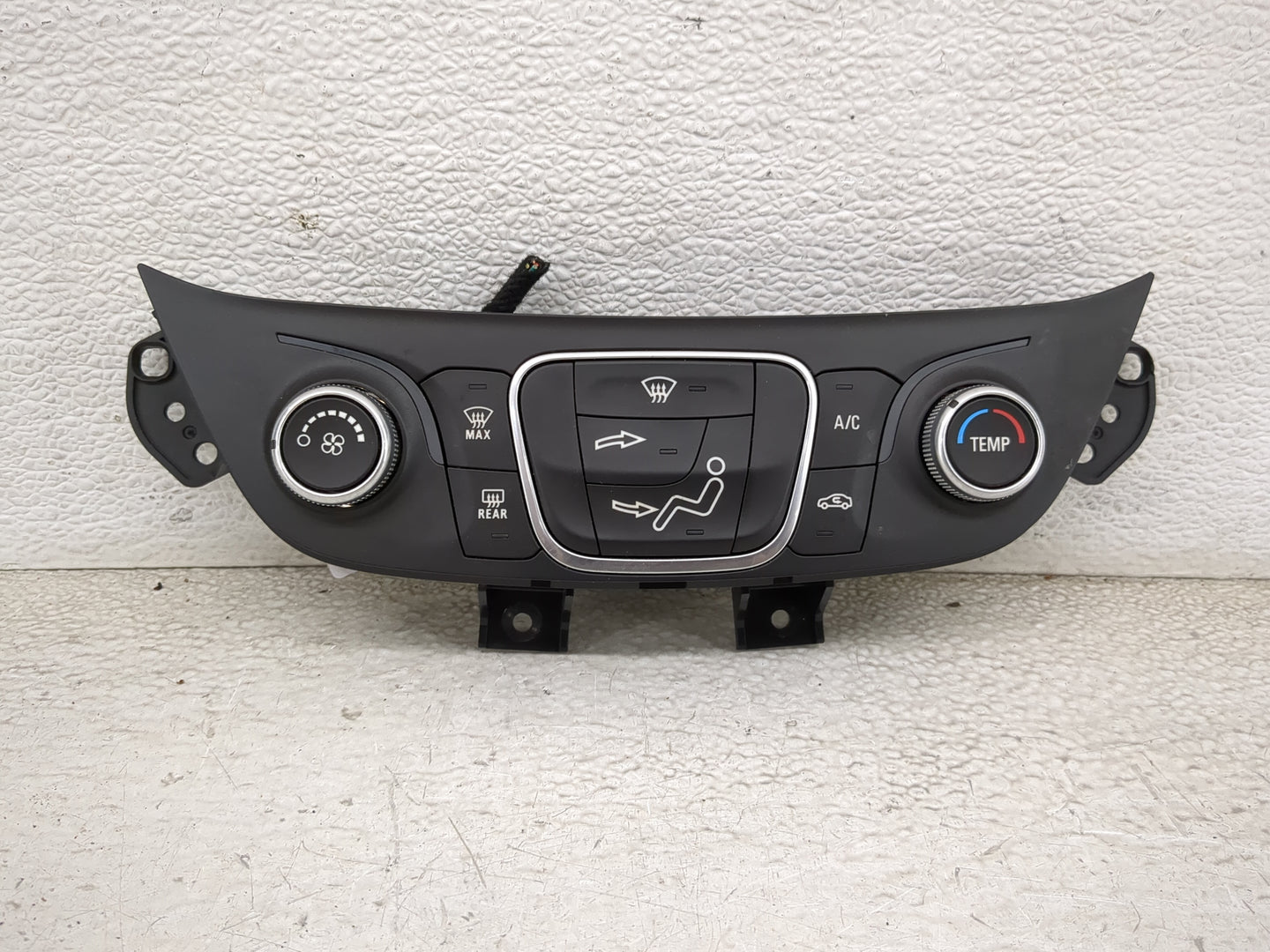 2018 Chevrolet Equinox Climate Control Module Temperature AC/Heater Replacement P/N:84175393 737020000000X, 000235226 Fits O