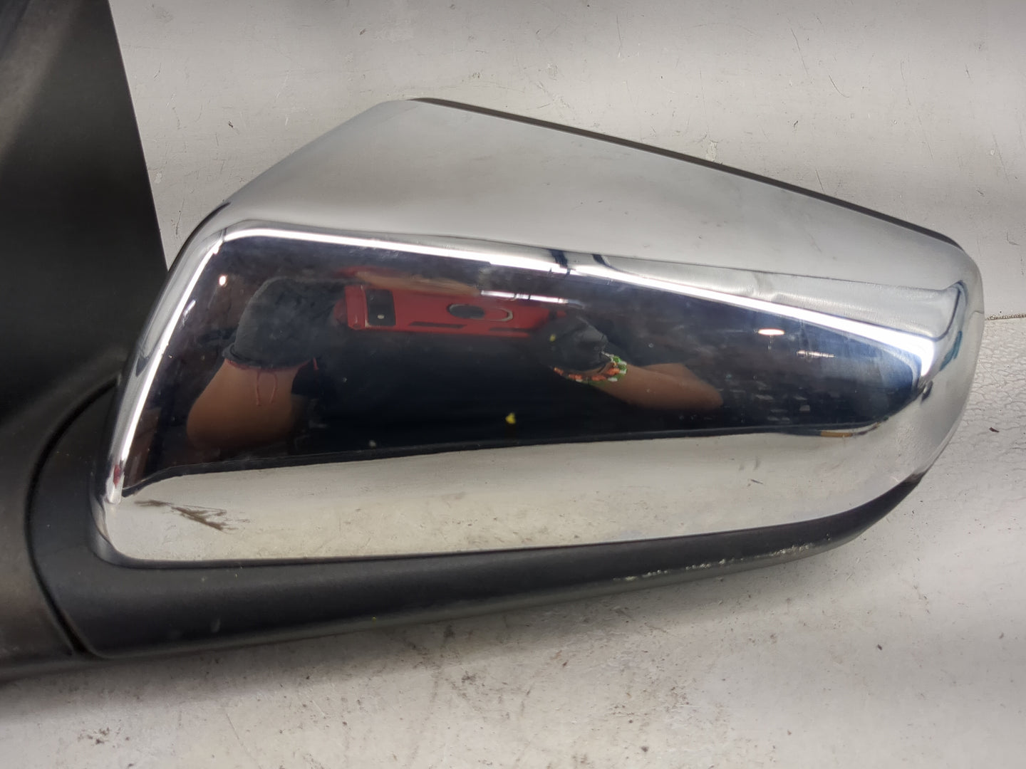 2018-2022 Chevrolet Equinox Driver Side View Mirror - Left Door Mirror OEM Used - Oemusedautoparts1.com