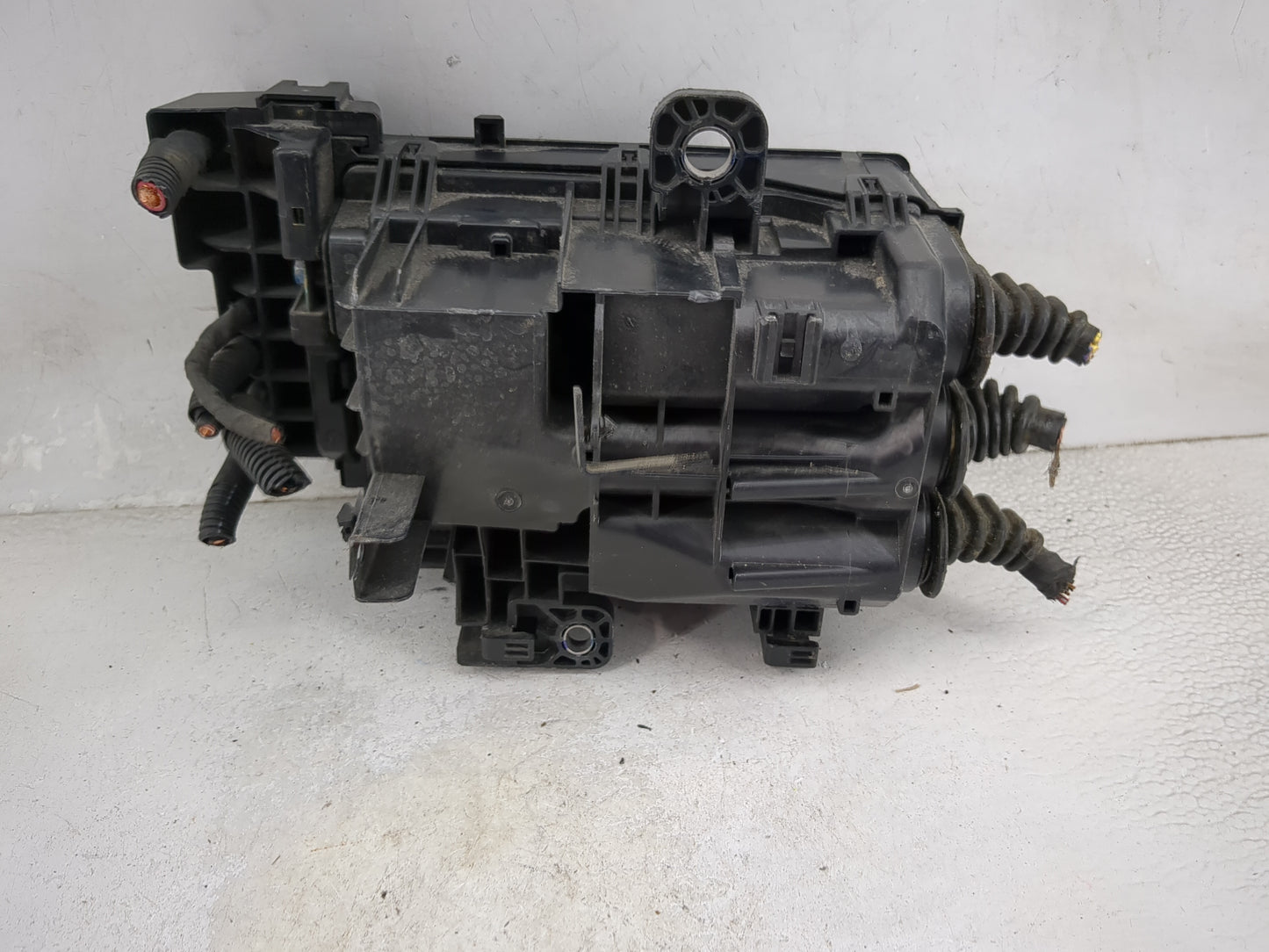 2018-2022 Chevrolet Equinox Fusebox Fuse Box Panel Relay Module P/N:13455281 13500128, 13500126 Fits Fits 2018 2019 2020 202