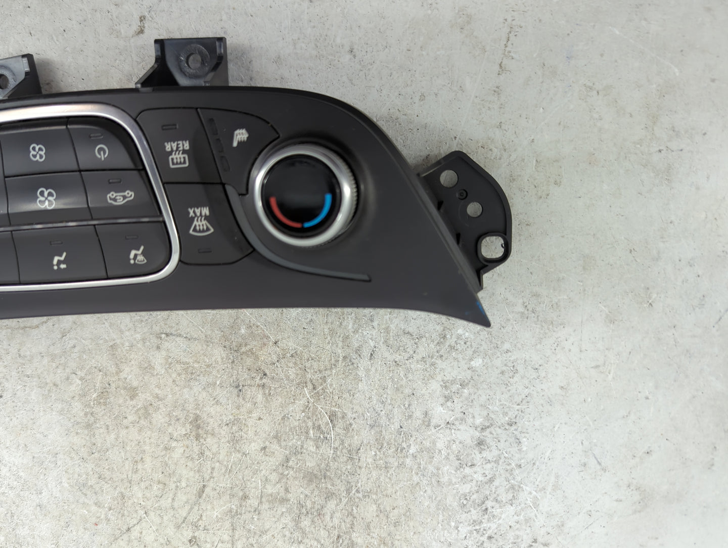 2018-2019 Chevrolet Equinox Climate Control Module Temperature AC/Heater Replacement P/N:84422506 737020000000X Fits OEM Use