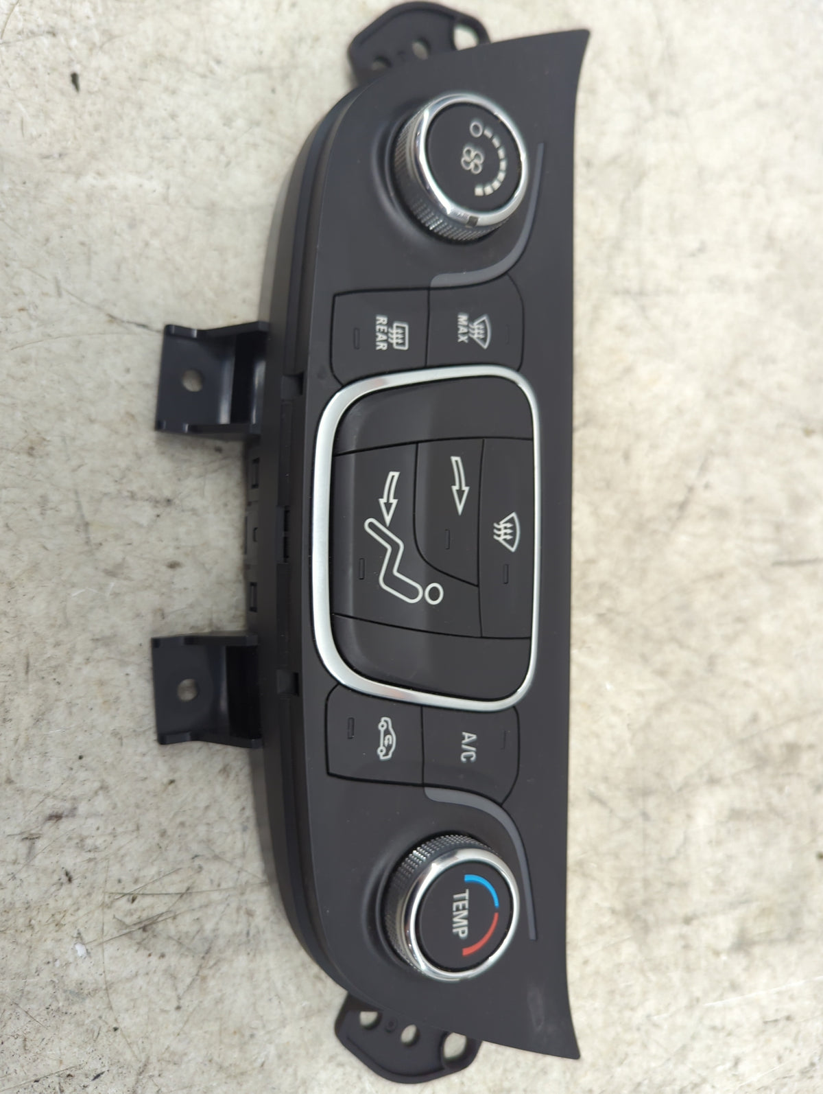 2018 Chevrolet Equinox Climate Control Module Temperature AC/Heater Replacement P/N:13592100 84175393, 737020000000X Fits OE