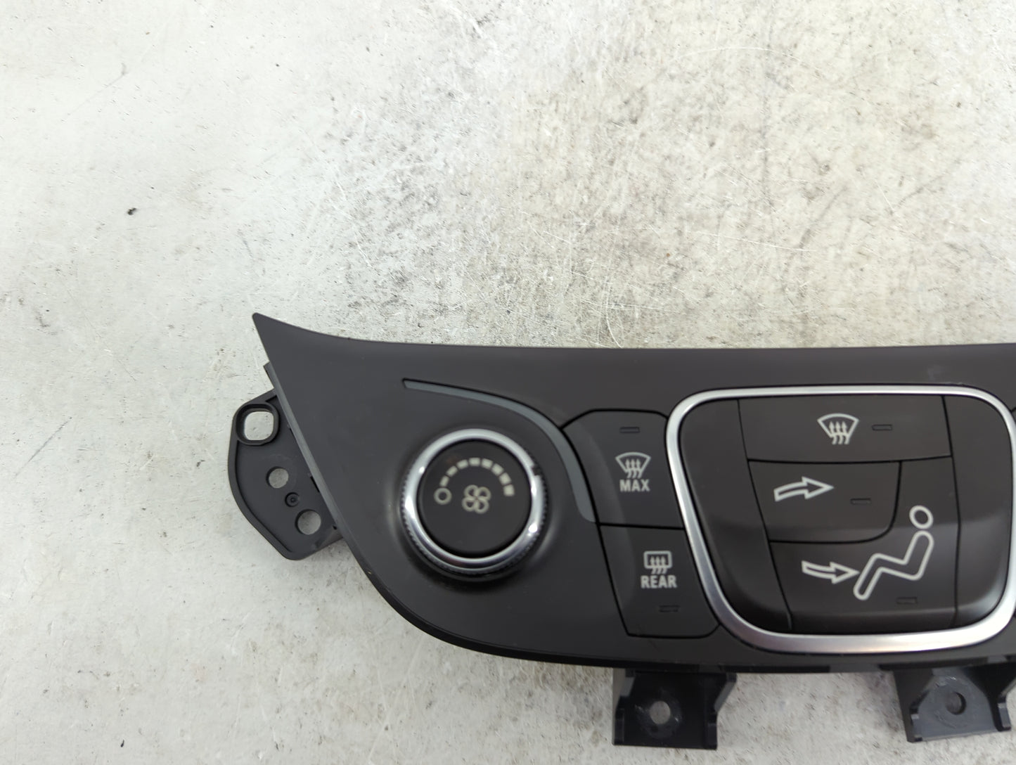 2018 Chevrolet Equinox Climate Control Module Temperature AC/Heater Replacement P/N:84175393 13509464AA Fits OEM Used Auto P