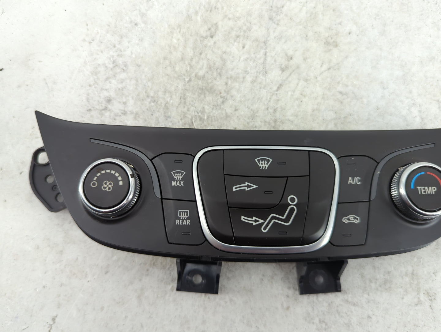 2018 Chevrolet Equinox Climate Control Module Temperature AC/Heater Replacement P/N:84175393 13509464AA Fits OEM Used Auto P