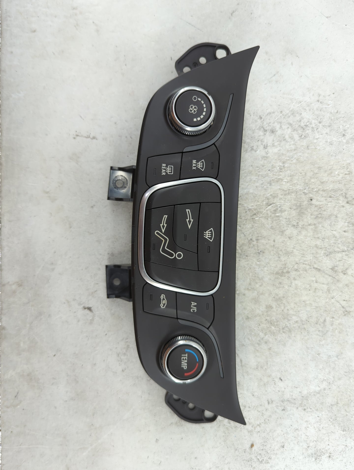 2018 Chevrolet Equinox Climate Control Module Temperature AC/Heater Replacement P/N:84175393 MSIP-REM-N26-QFGM604A, QFGM631A