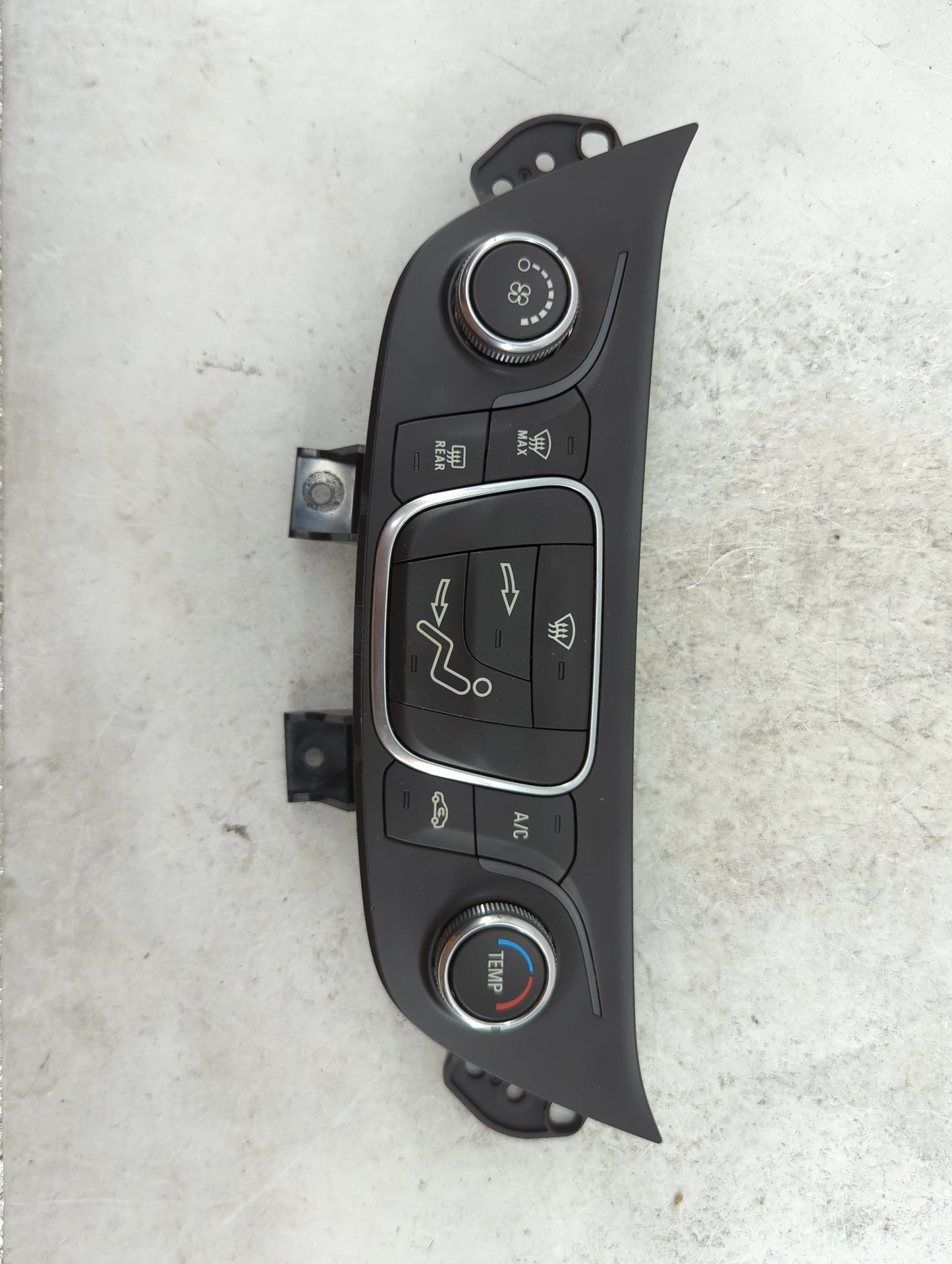 2018 Chevrolet Equinox Climate Control Module Temperature AC/Heater Replacement P/N:84175393 MSIP-REM-N26-QFGM604A, QFGM631A