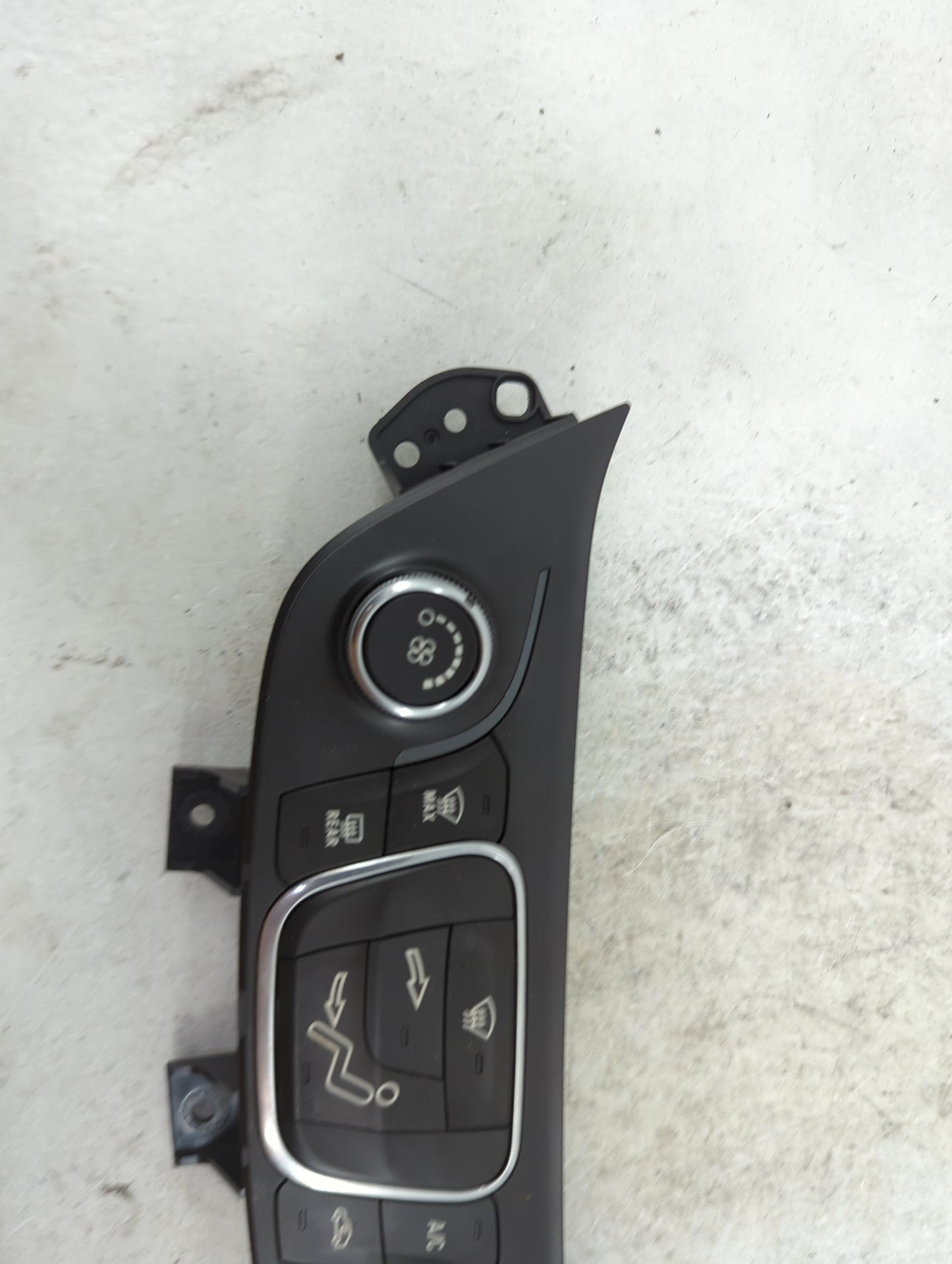 2018 Chevrolet Equinox Climate Control Module Temperature AC/Heater Replacement P/N:84175393 MSIP-REM-N26-QFGM604A, QFGM631A
