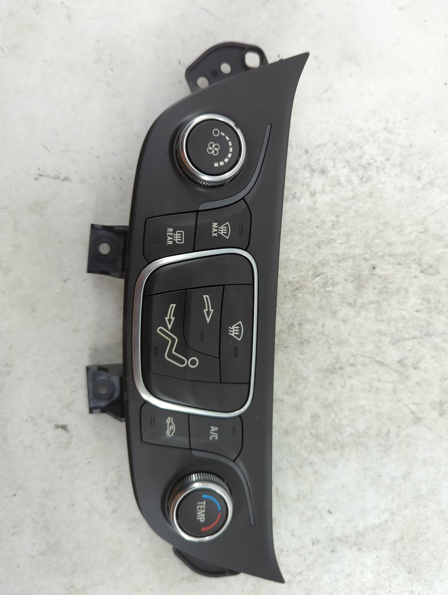 2018 Chevrolet Equinox Climate Control Module Temperature AC/Heater Replacement P/N:84175393 MSIP-REM-N26-QFGM604A, QFGM631A