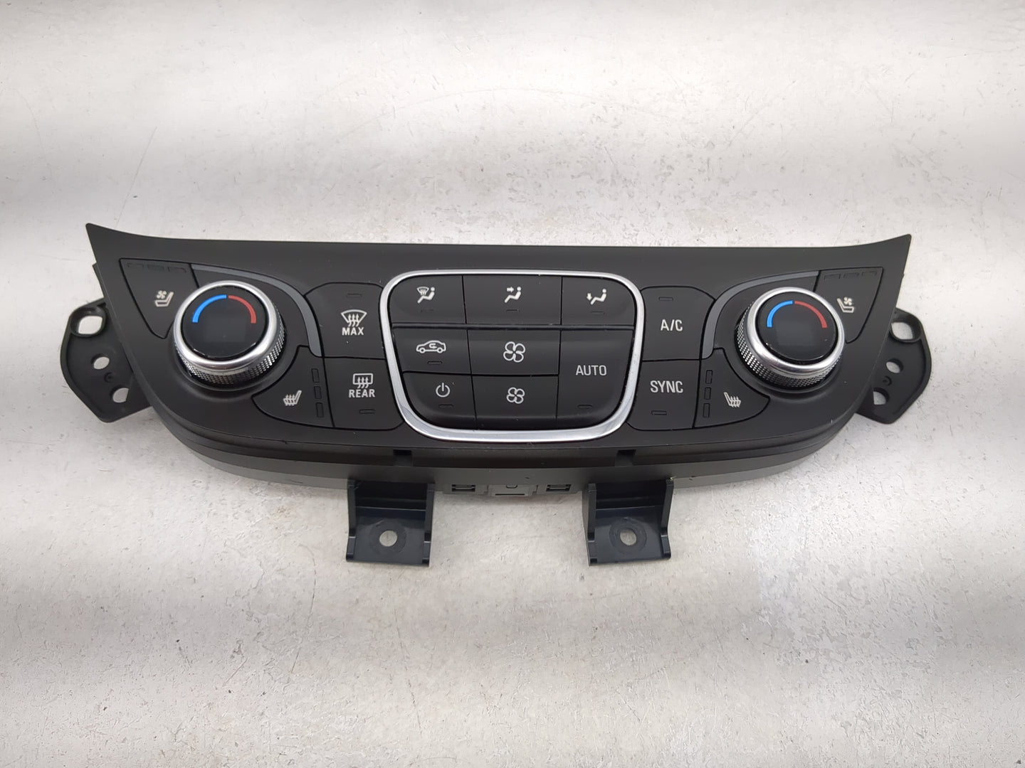 2018 Chevrolet Equinox Climate Control Module Temperature AC/Heater Replacement P/N:84175399 7370200000000X, 000235226 Fits 