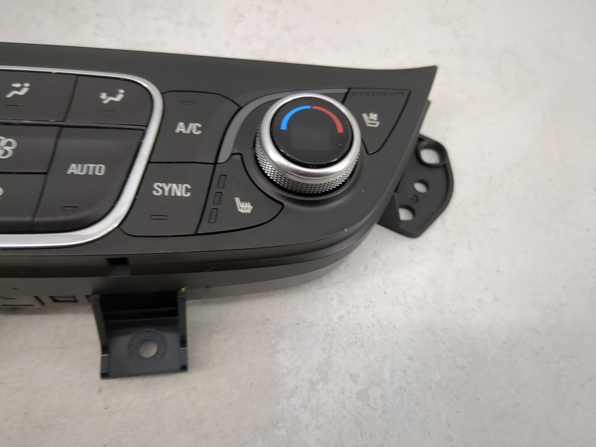 2018 Chevrolet Equinox Climate Control Module Temperature AC/Heater Replacement P/N:84175399 7370200000000X, 000235226 Fits 