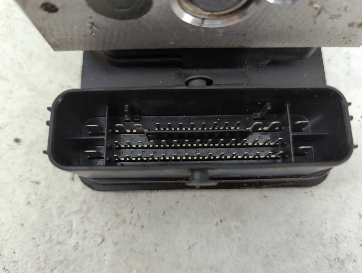 2018-2019 Chevrolet Equinox Anti-Lock Brake ABS Pump Module Actuator OEM P/N:84254906 Fits Fits 2018 2019 2020 2021 OEM Used