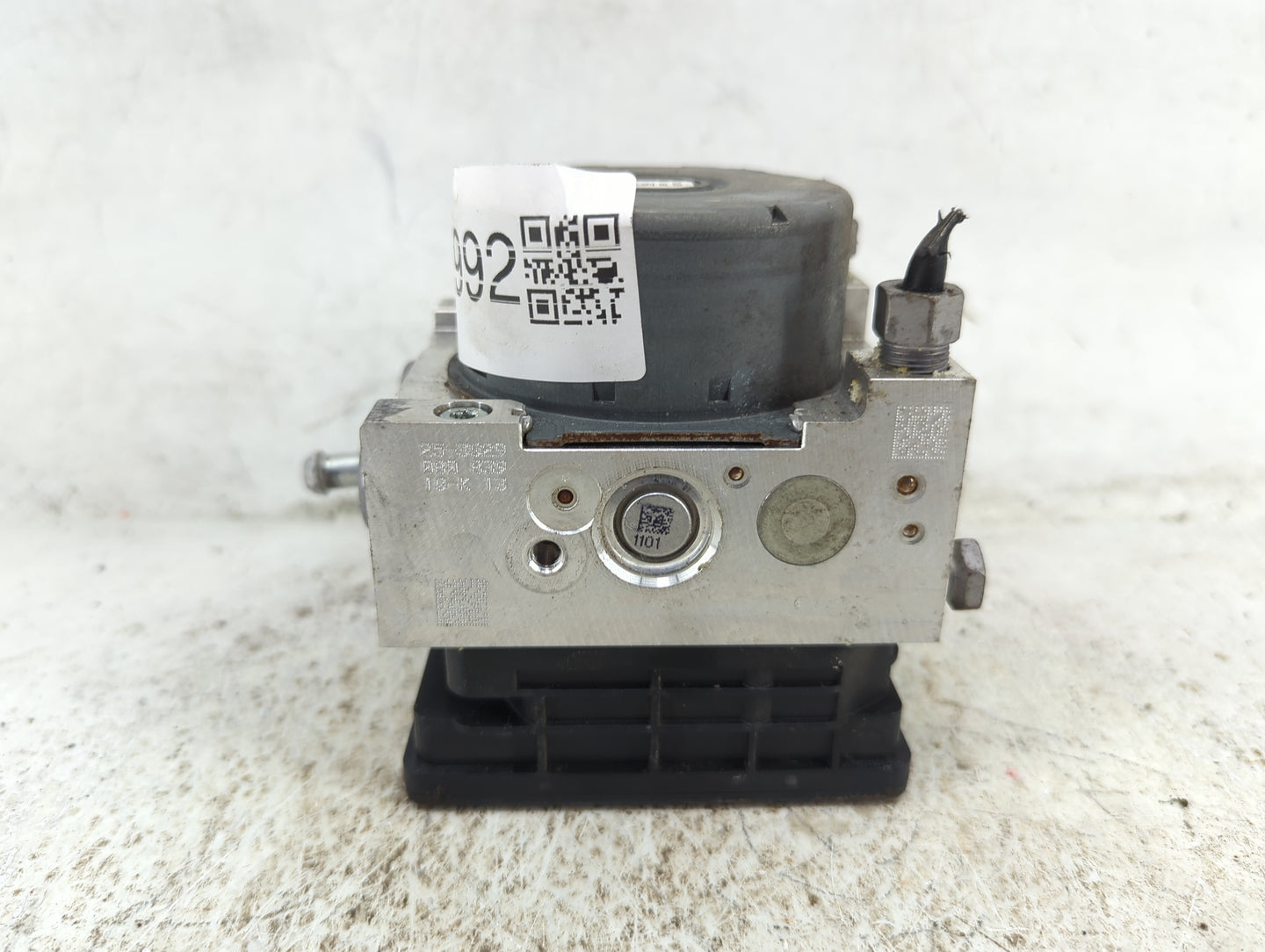 2018-2019 Chevrolet Equinox ABS Pump Control Module Replacement P/N:84414759 84744039, 58180077-5 Fits Fits 2018 2019 2020 2