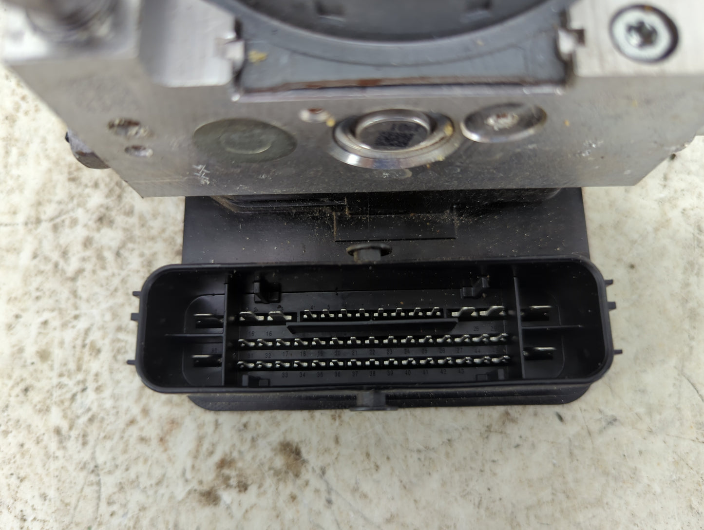2018-2019 Chevrolet Equinox ABS Pump Control Module Replacement P/N:84414759 84744039, 58180077-5 Fits Fits 2018 2019 2020 2