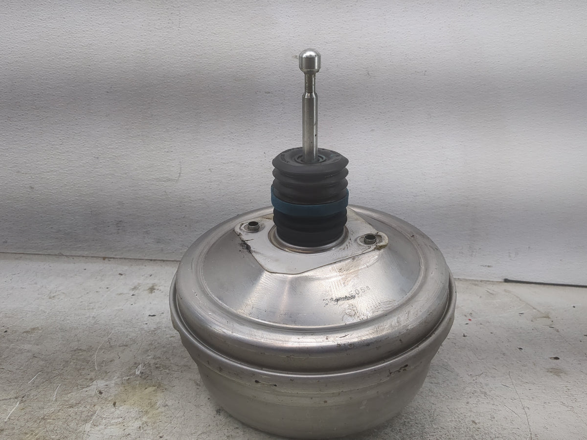 2018-2022 Chevrolet Equinox Power Brake Booster Oem 1500925 - Oemusedautoparts1.com