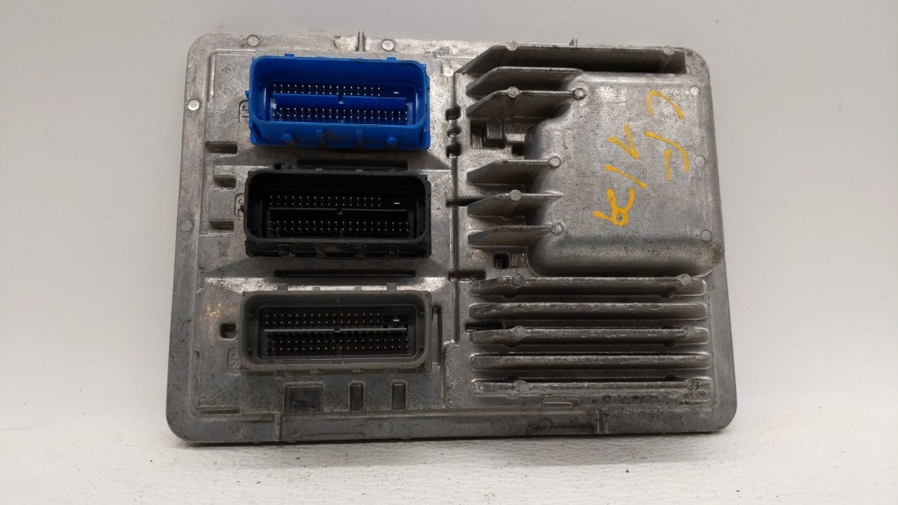 2018-2019 Chevrolet Equinox PCM Engine Control Computer ECU ECM PCU OEM P/N:12680876 12677677, 12692812 Fits Fits 2017 2018 