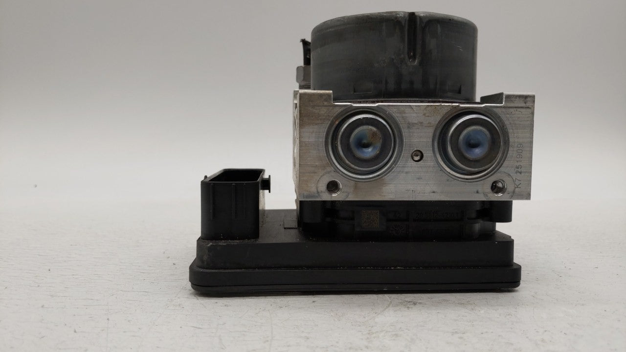 2018-2019 Chevrolet Equinox ABS Pump Control Module Replacement P/N:84342052 84342055, 84718763, 84414759 Fits Fits 2018 201