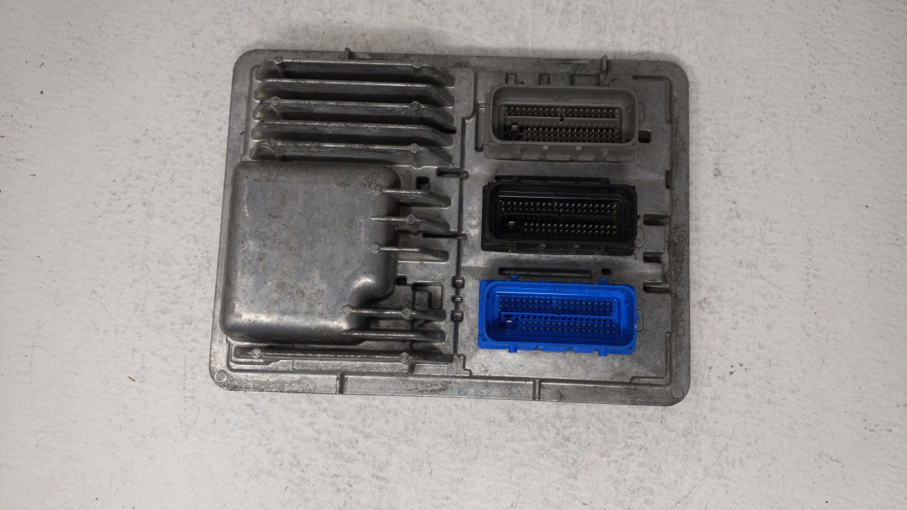 2018-2020 Chevrolet Equinox PCM Engine Control Computer ECU ECM PCU OEM P/N:12680876 12677677 Fits OEM Used Auto Parts - Oem