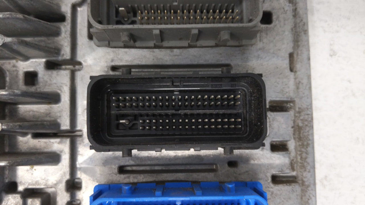 2018-2020 Chevrolet Equinox PCM Engine Control Computer ECU ECM PCU OEM P/N:12680876 12677677 Fits OEM Used Auto Parts - Oem