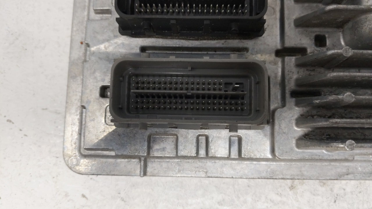 2018-2019 Chevrolet Equinox PCM Engine Control Computer ECU ECM PCU OEM P/N:12680876 12677677, 12692812 Fits Fits 2017 2018 