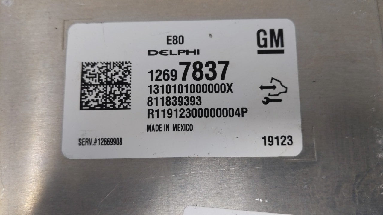 2018-2019 Chevrolet Equinox PCM Engine Control Computer ECU ECM PCU OEM P/N:12680876 12677677, 12692812 Fits Fits 2017 2018 