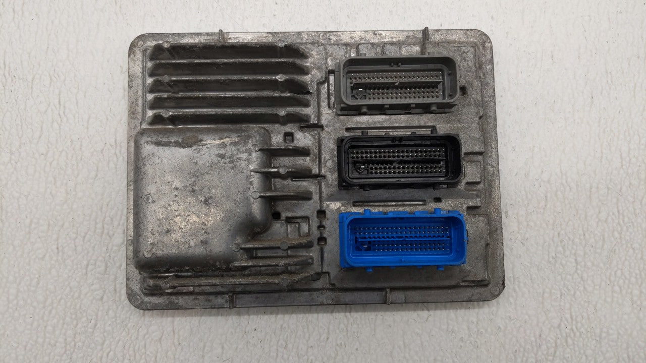 2018-2019 Chevrolet Equinox PCM Engine Control Computer ECU ECM PCU OEM P/N:12680876 12677677, 12692812 Fits Fits 2017 2018 